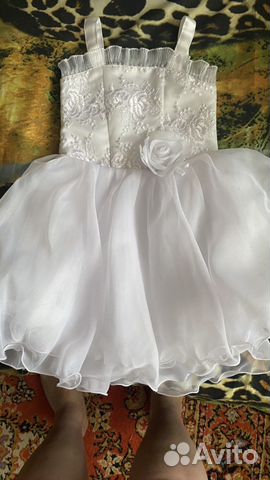 Детское нарядное платье 98
