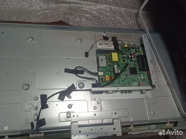 Телевизор Dexp H32B7000E CV512H-B42