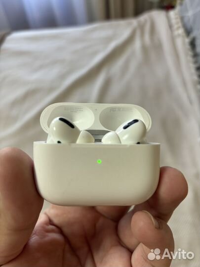 Apple AirPods Pro (оригинал)