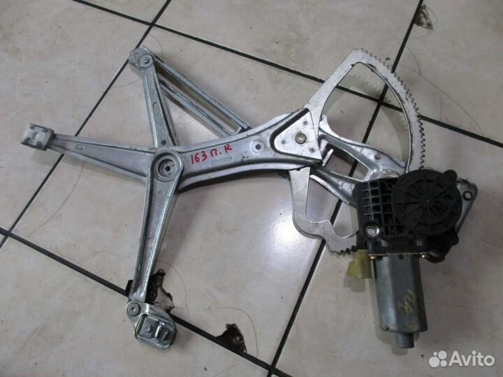 Стеклоподъемник передний правый w163 ML-class 1