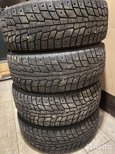 Michelin X-Ice North 215/65 R16 98T