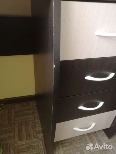 Компьютерный стол