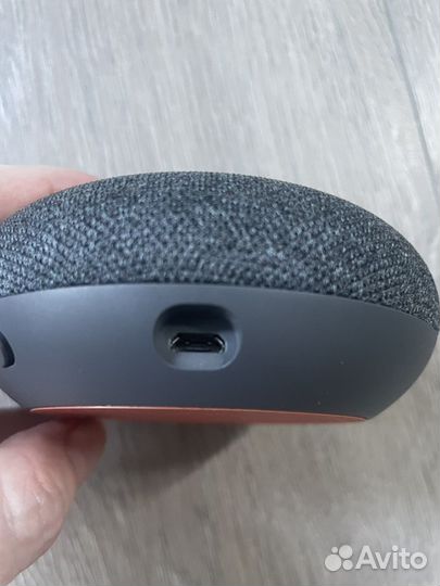 Умная колонка Google home mini