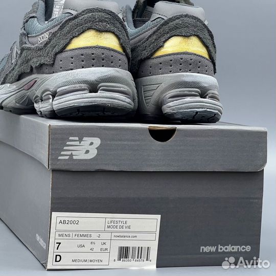 New Balance 2002R кроссовки