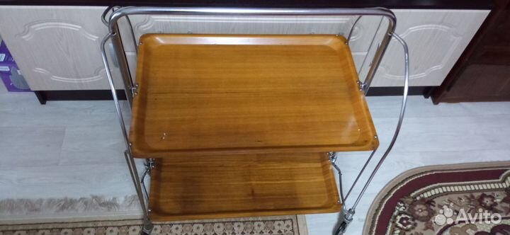 Сервировочный столик на колесиках складной