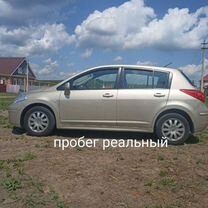 Nissan Tiida 1.6 AT, 2013, 64 000 км, с пробегом, цена 850 000 руб.