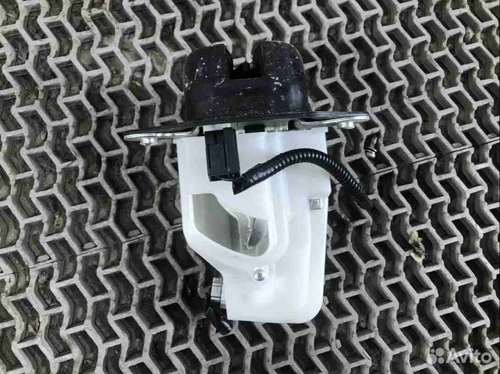 Замок багажника Honda Civic