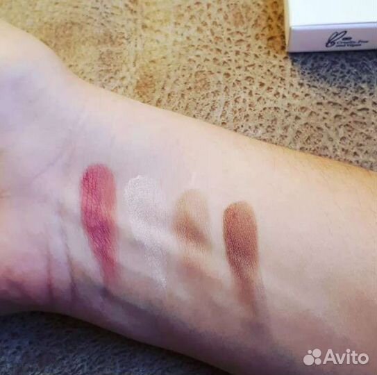 Палетка для лица Mina