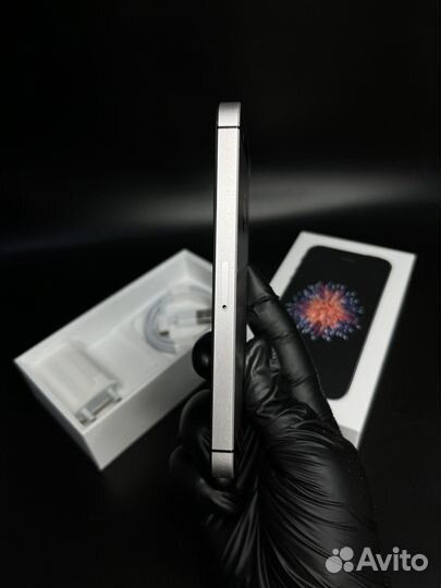 iPhone SE 32gb Space Gray акб 100