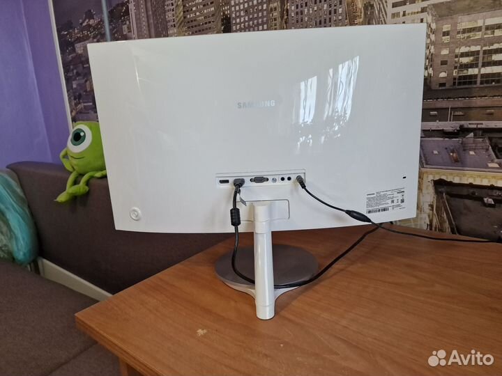Монитор Samsung 27