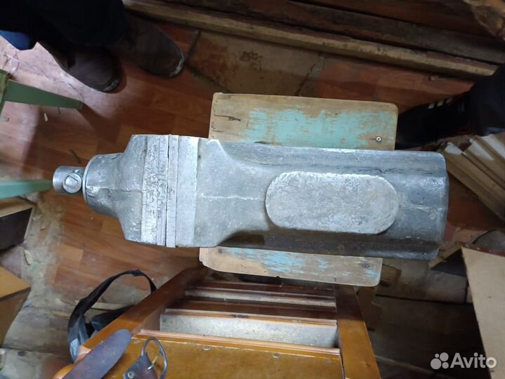 Продаю тиски СССР