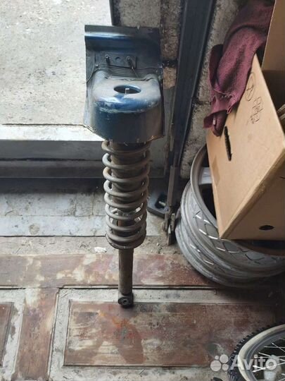 Стоика в сборе задния приора