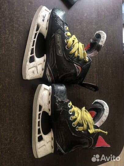 Коньки bauer y13