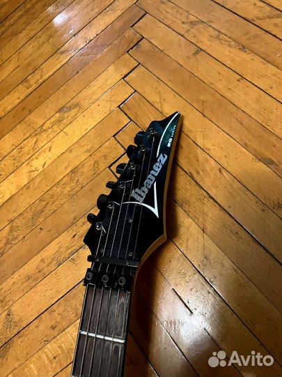 Электрогитара Ibanez RG548