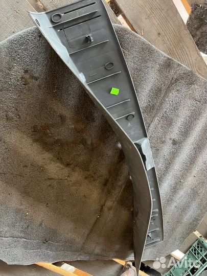 Накладка замка крышки багажника Ford C-max