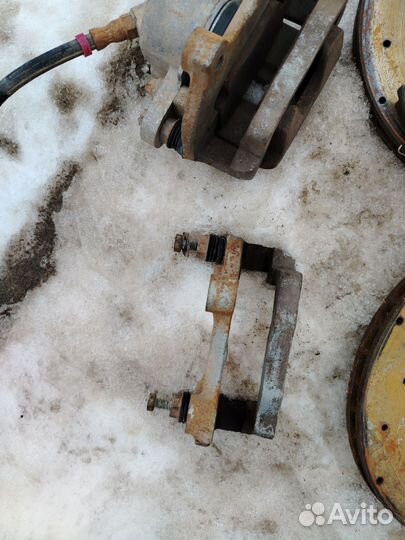 Суппорт левый ваз 14радиус