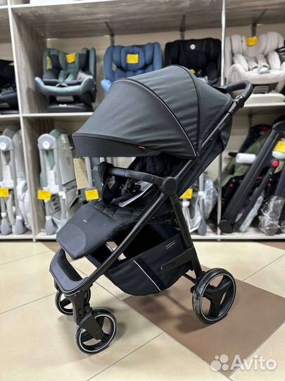 Новая прогулочная коляска Carrello Bravo 23
