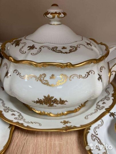 Сервиз столовый и чайный