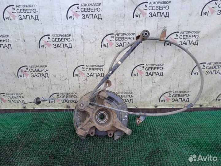 Кулак поворотный задний правый Lexus Rx330 MCU38