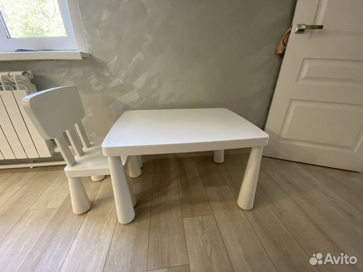 Детский стол и стул IKEA