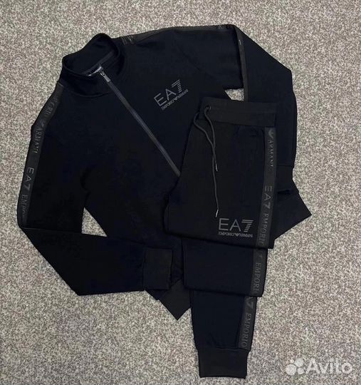 Мужской спортивный костюм emporio armani