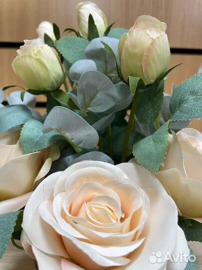 Искусственные цветы растения в горшках для декора