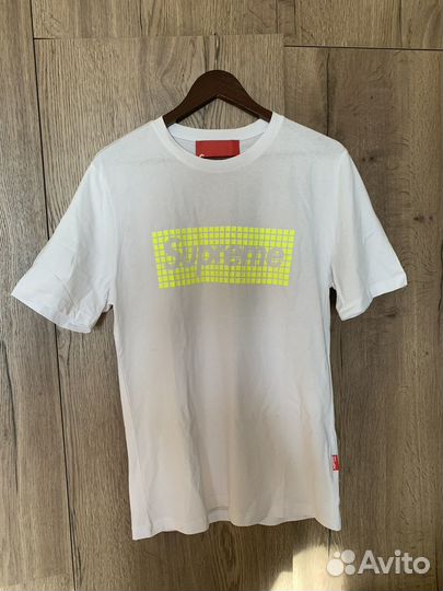 Футболка Supreme