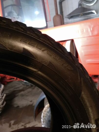 Goodyear UltraGrip 225/60 R17