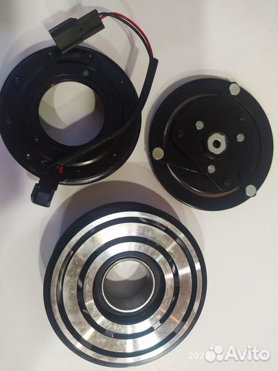 Шкив кондиционера Renault Fluence Laguna новый