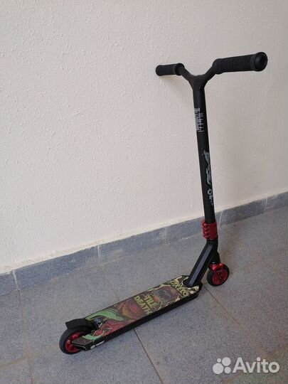 Трюковой самокат