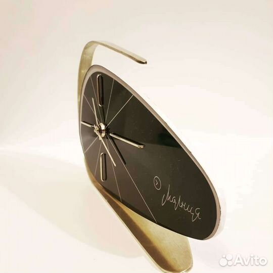 Винтажные часы Молния