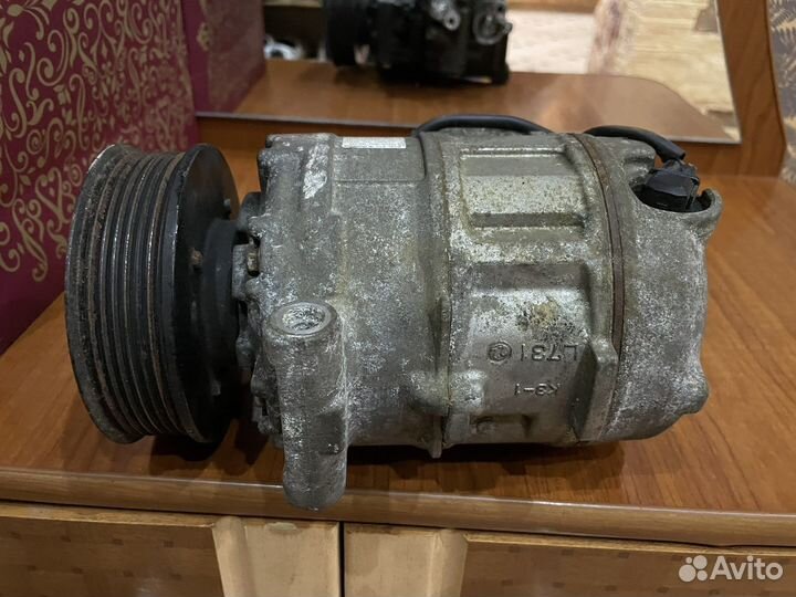 Компрессор кондиционера таурег 3.2 7L6820803P
