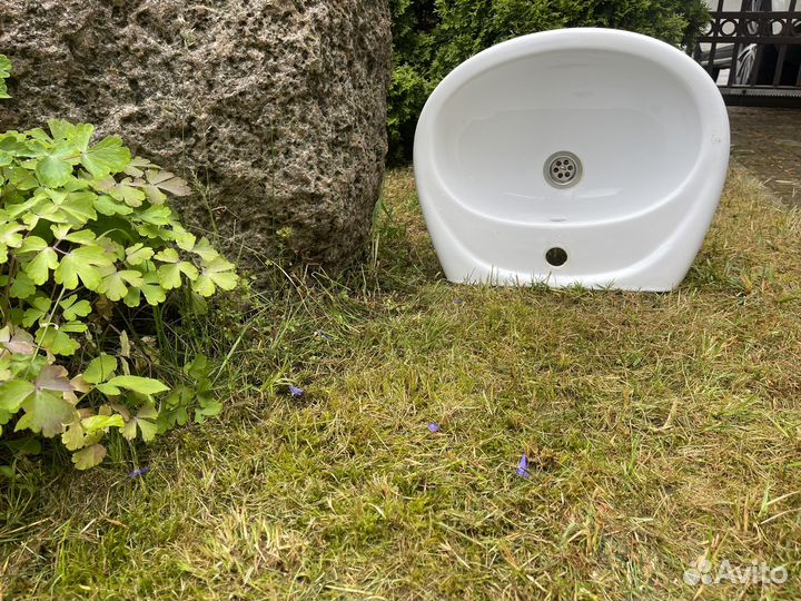 Раковина с сифоном