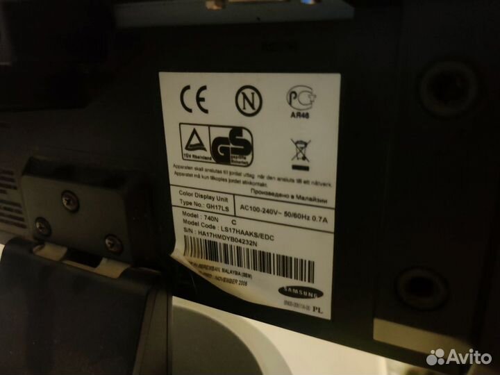 Монитор Samsung SyncMaster 740n