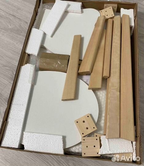 Детский стол и стульчик