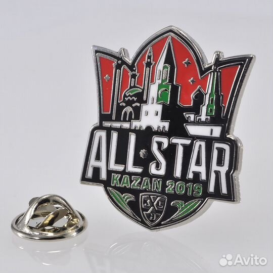 Коллекция хоккейных значков 