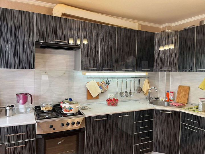 4-к. квартира, 118 м², 4/10 эт.