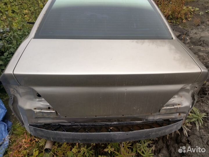 Крышка багажника Мицубиси Галант 1997-2005