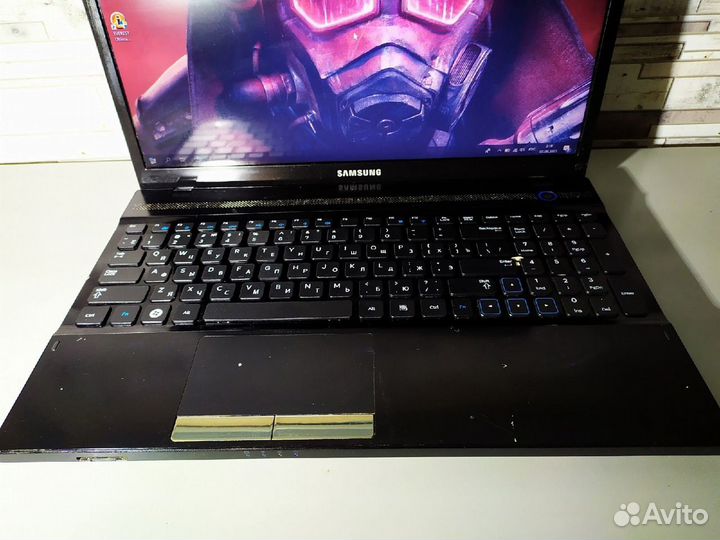 Samsung NP-305V5A - A8-3 пок \ 4 Озу \ 1 GB видео