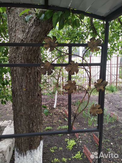 Мангал с навесом