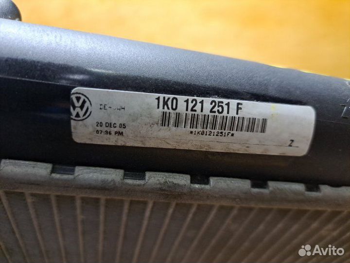 Радиатор двигателя Volkswagen Golf 5 1K1 BLF 2006