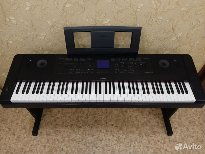Цифровое фортепиано Yamaha DGX660