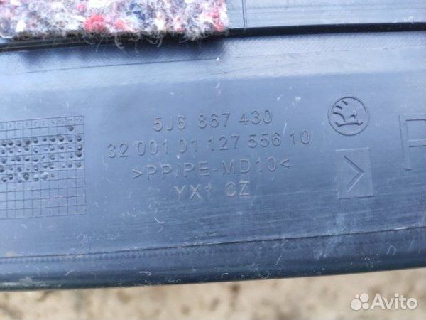 Обшивка багажника правая Skoda Fabia 2