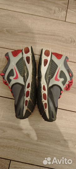 Кроссовки Nike женские