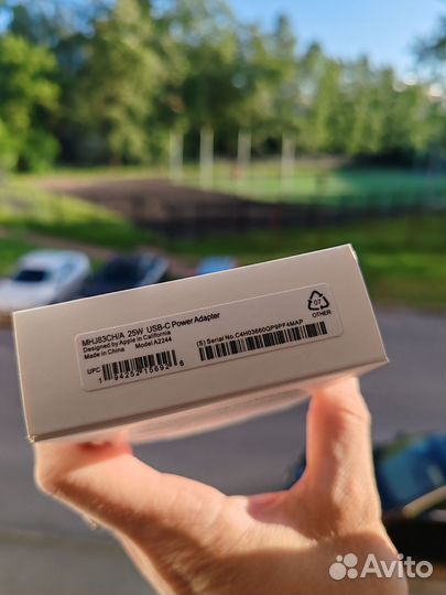 Зарядное устройство для iPhone