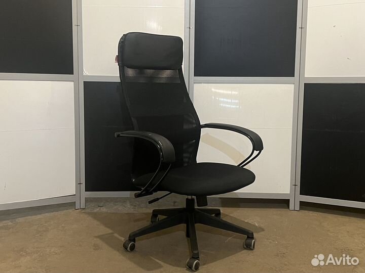 Кресло руководителя спинка сетка