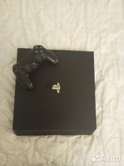 Sony PS4 pro 1tb 2геймпада и два диска