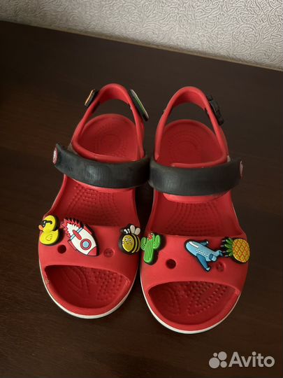Сандалии crocs c9