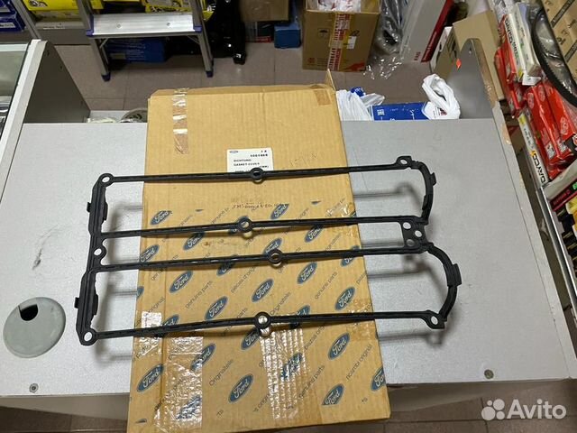 Прокладка клапанной крышки Ford 1 061 468