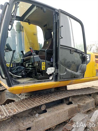 Гусеничный экскаватор JCB JS 200NLC, 2012